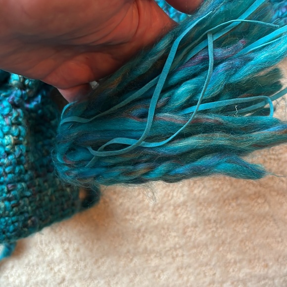 GORGEOUS FIONA WOOF CROCHET SWEATER WITH TURQUOISE TONES SZ L - Picture 4 of 11